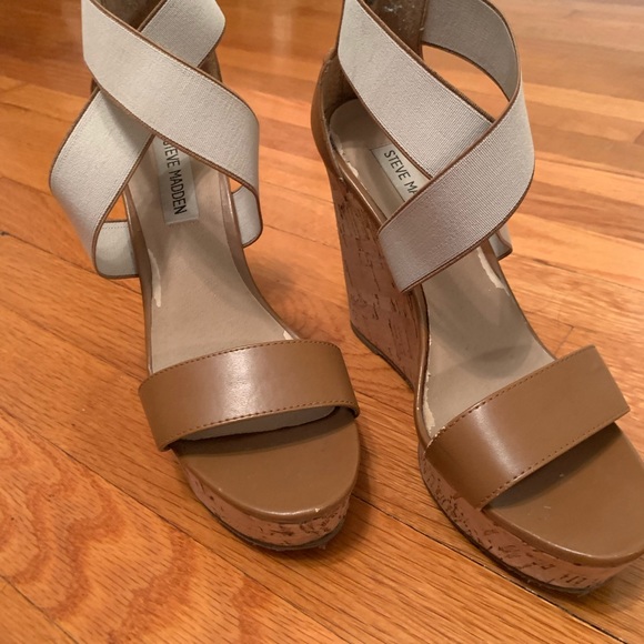 Steve Madden Wedge Sandal - Picture 2 of 4